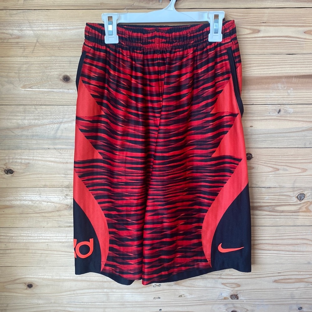 Boys Nike Dri Fit KD basketball shorts. NWOT